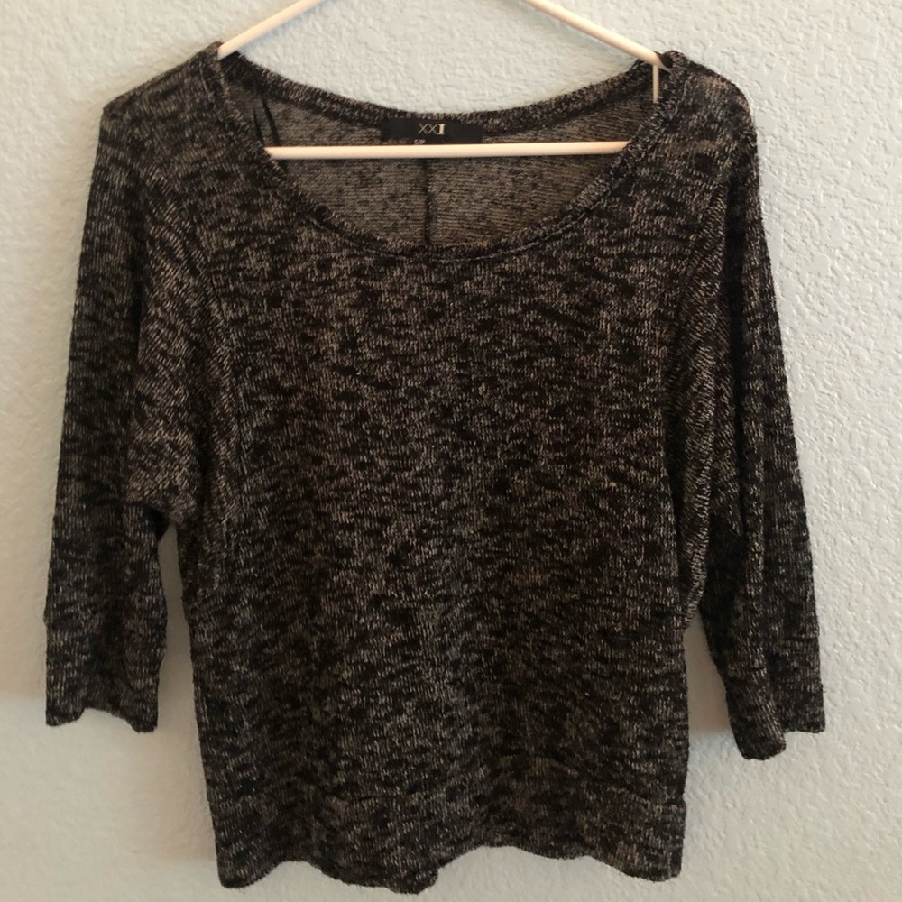light sweater/long sleeve top